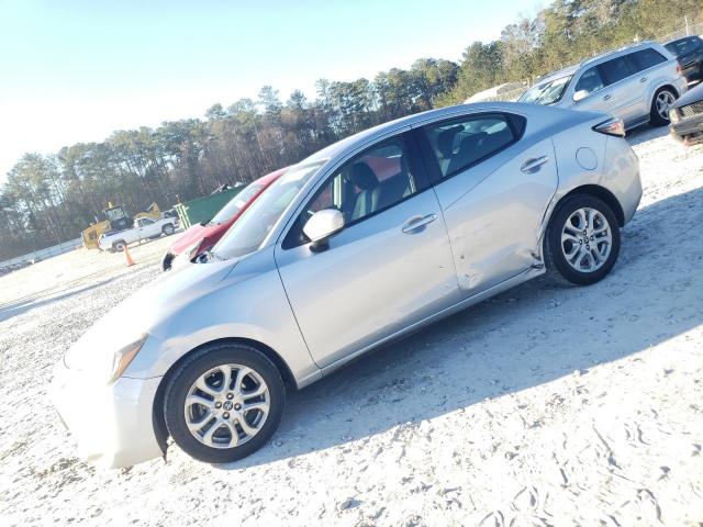  Salvage Toyota Yaris