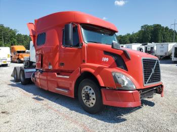  Salvage Volvo Vn