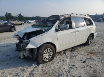  Salvage Kia Sedona
