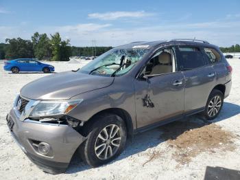  Salvage Nissan Pathfinder