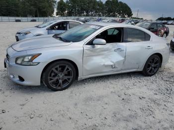  Salvage Nissan Maxima