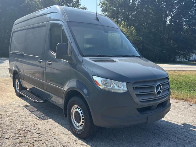  Salvage Mercedes-Benz Sprinter