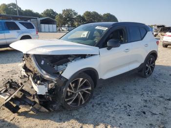  Salvage Volvo XC40