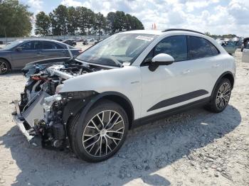  Salvage Porsche Macan 4