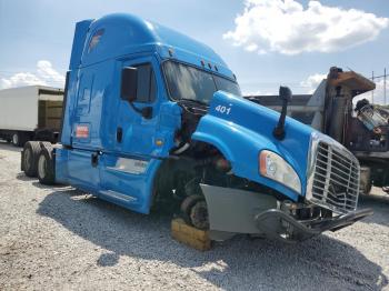  Salvage Freightliner Cascadia 125