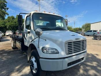  Salvage Freightliner M2 106 Med