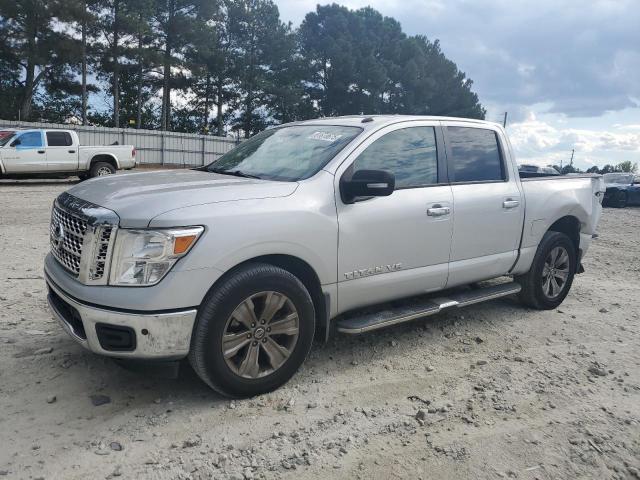  Salvage Nissan Titan