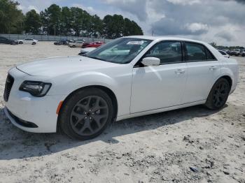  Salvage Chrysler 300