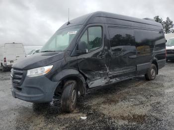  Salvage Mercedes-Benz Sprinter