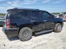 GMC Yukon Denali Image 12