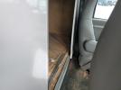 GMC Savana Cutaway G3500 Image 9