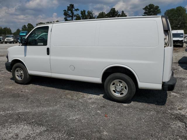 Chevrolet Express Image 2