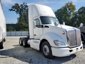  Salvage Kenworth T680