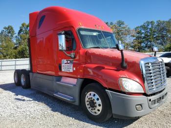  Salvage Freightliner Cascadia 1