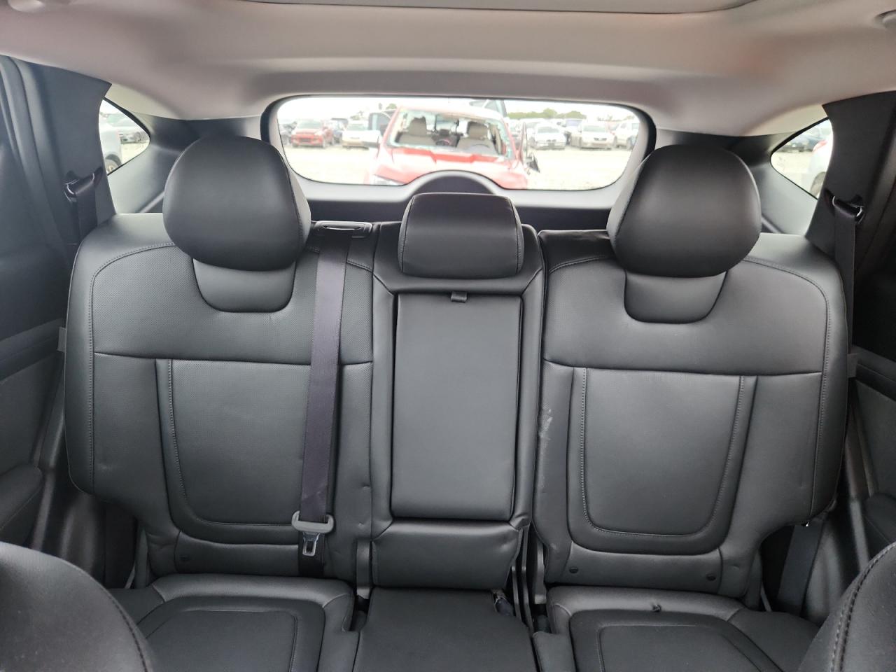 Hyundai TUCSON Limited Image 13