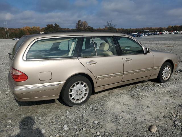 Mercedes-Benz E-Class 320 Image 4