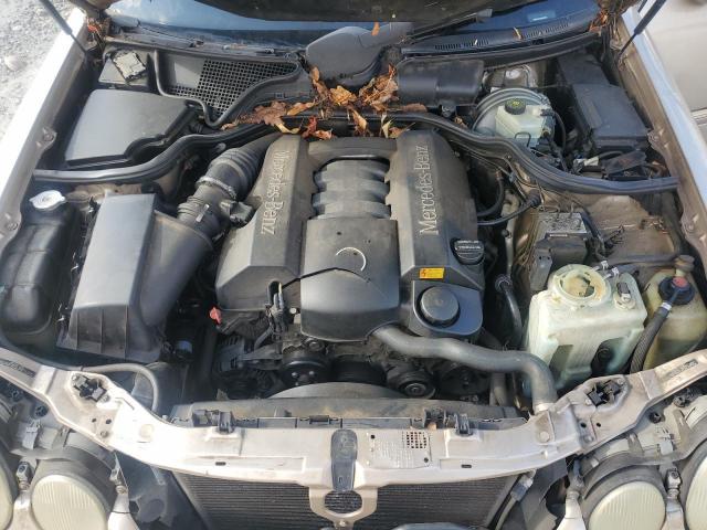 Mercedes-Benz E-Class 320 Image 6