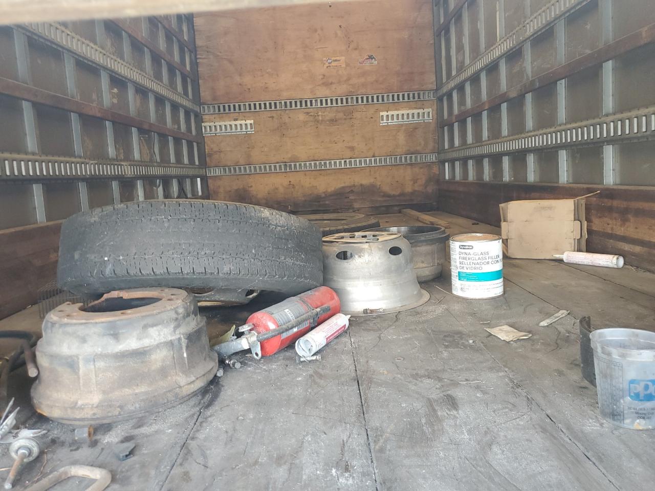 GMC W-series W45042 Image 2