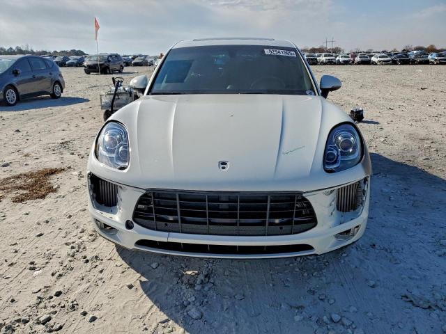 Porsche Macan S Image 2