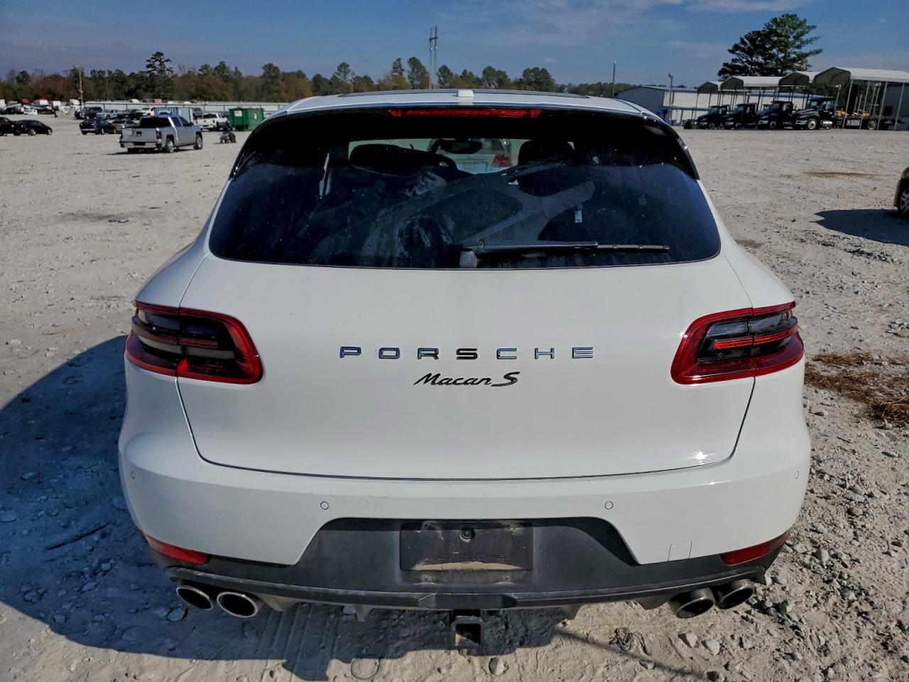 Porsche Macan S Image 4