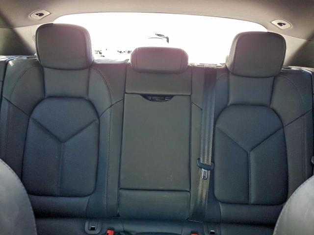 Porsche Macan S Image 6