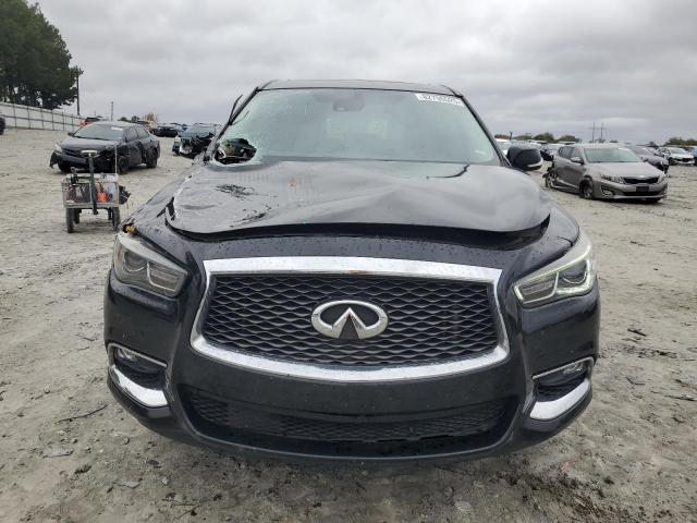 INFINITI Qx Luxe Image 3