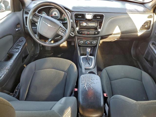 Chrysler 200 Lx Image 11