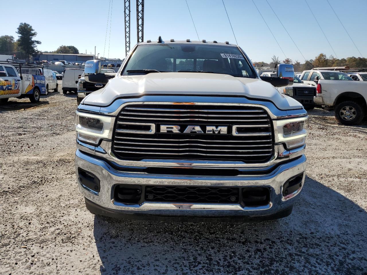 Ram 3500 Laramie Image 4
