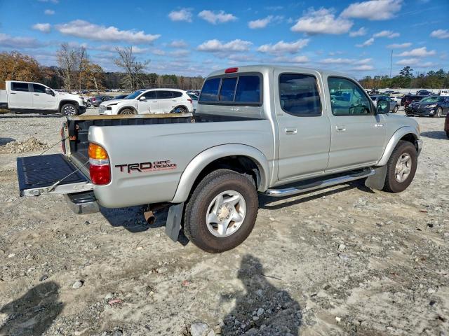 Toyota Tacoma Double Cab Prerunner Image 2