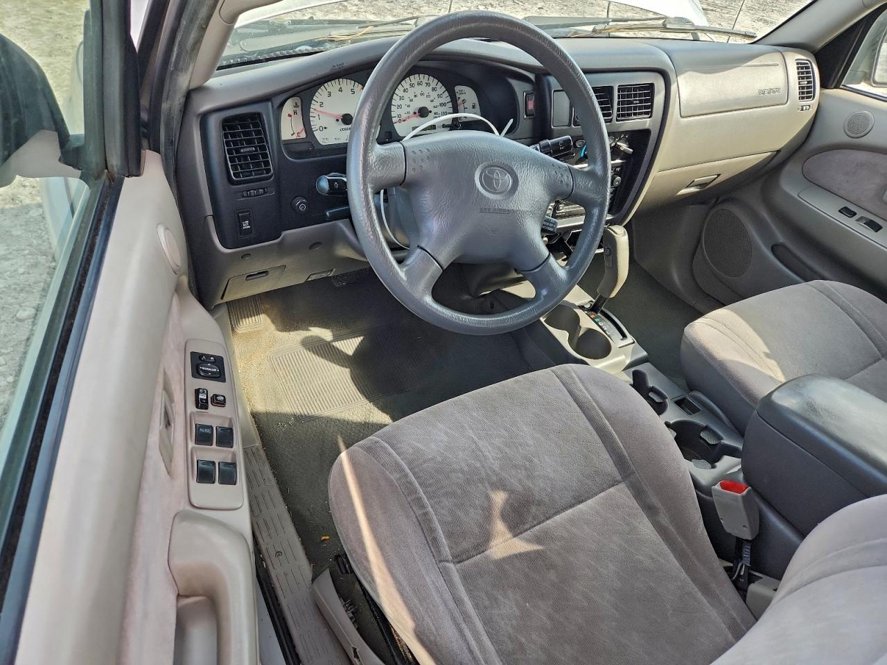 Toyota Tacoma Double Cab Prerunner Image 7