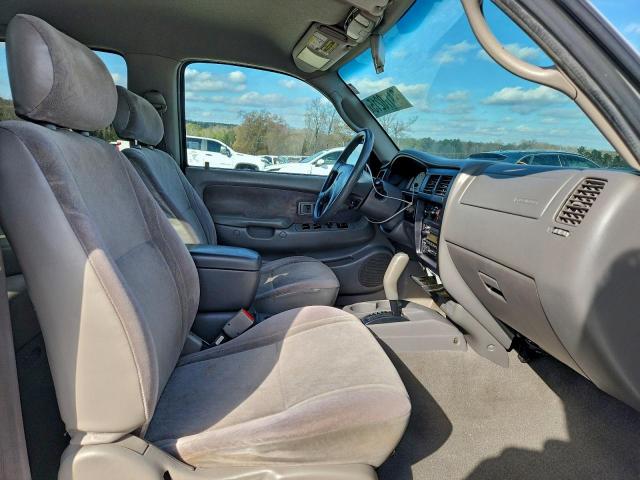 Toyota Tacoma Double Cab Prerunner Image 8