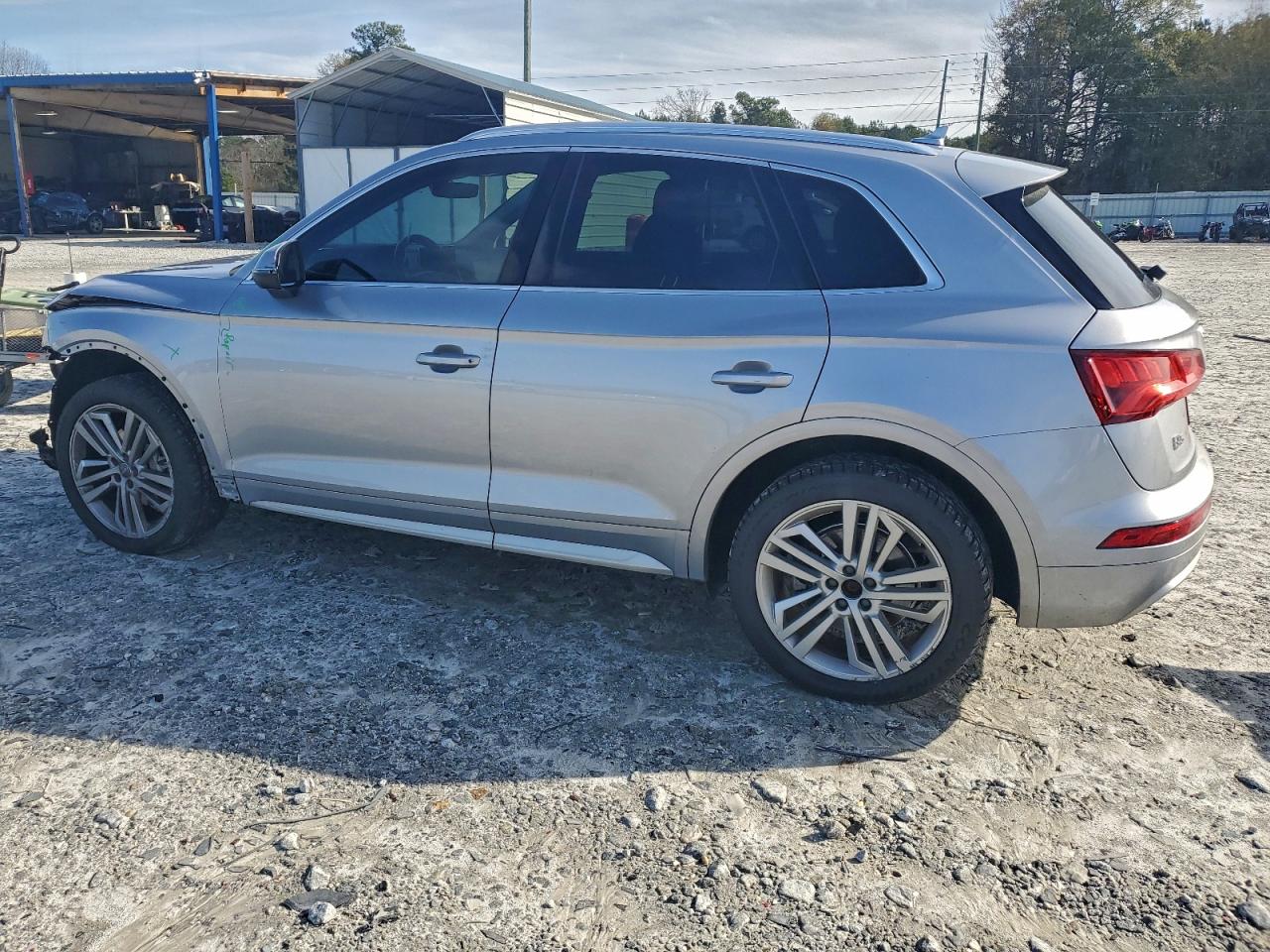 Audi Q5 Premium Plus Image 11