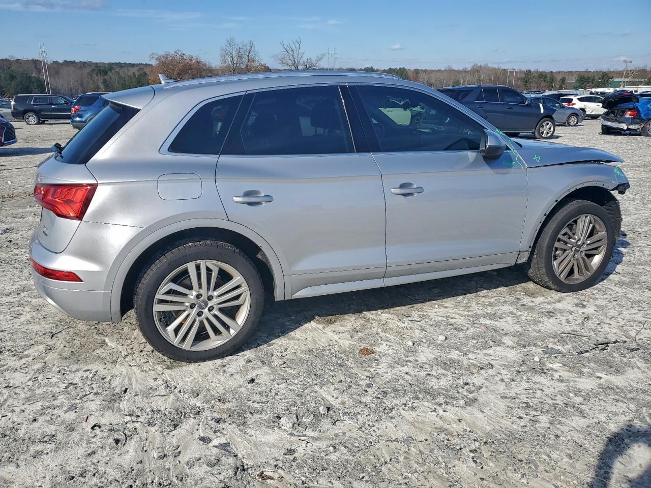 Audi Q5 Premium Plus Image 2