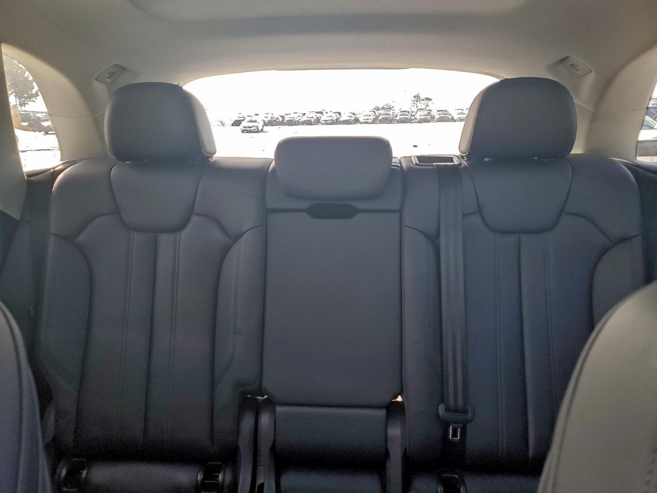 Audi Q5 Premium Plus Image 9