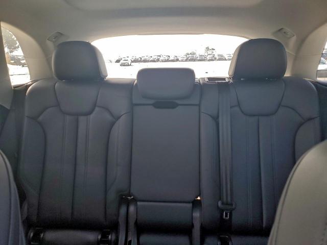 Audi Q5 Premium Plus Image 9