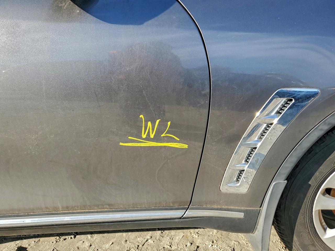 INFINITI Fx Image 11