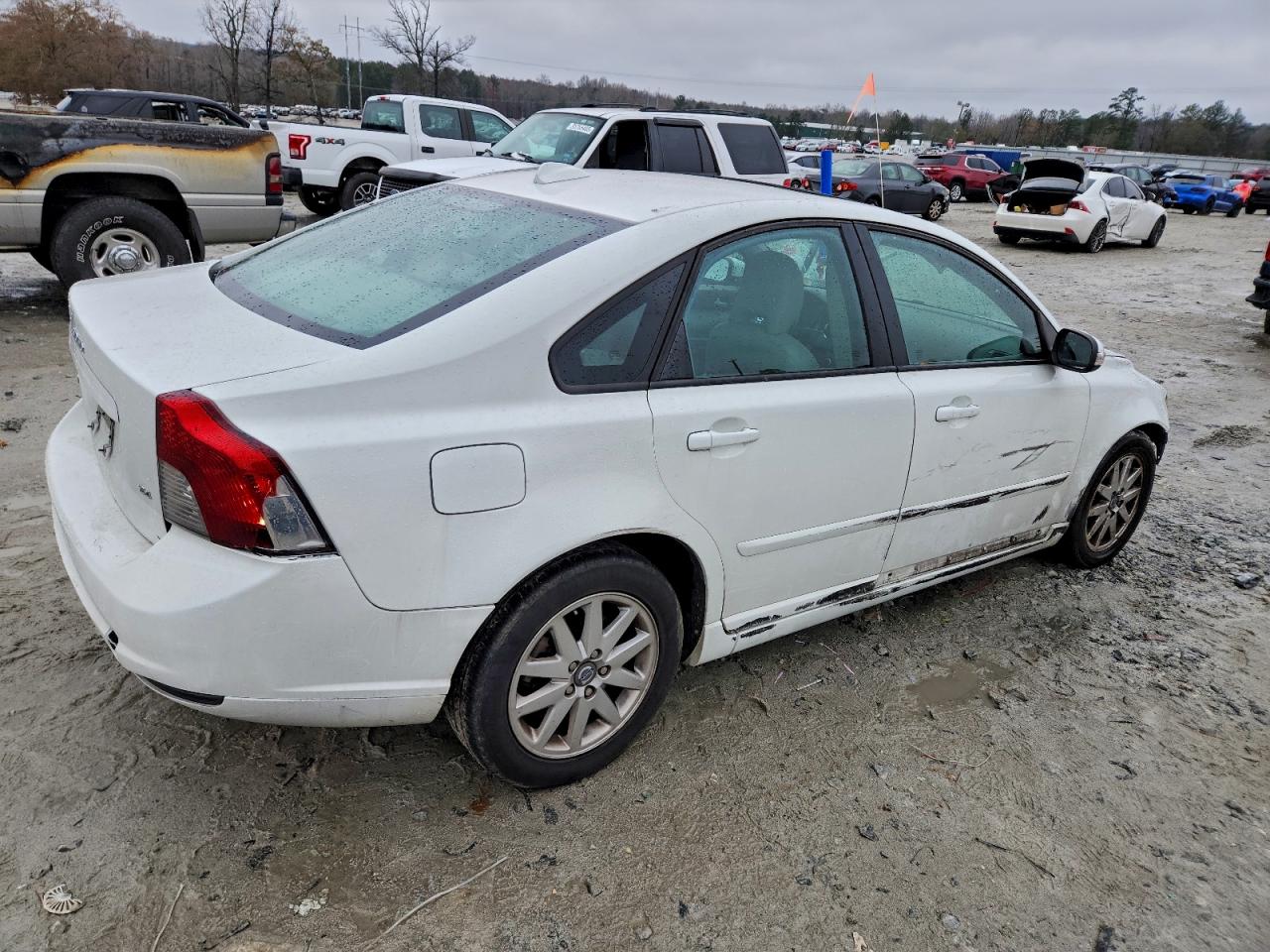 Volvo S40 2.4i Image 4