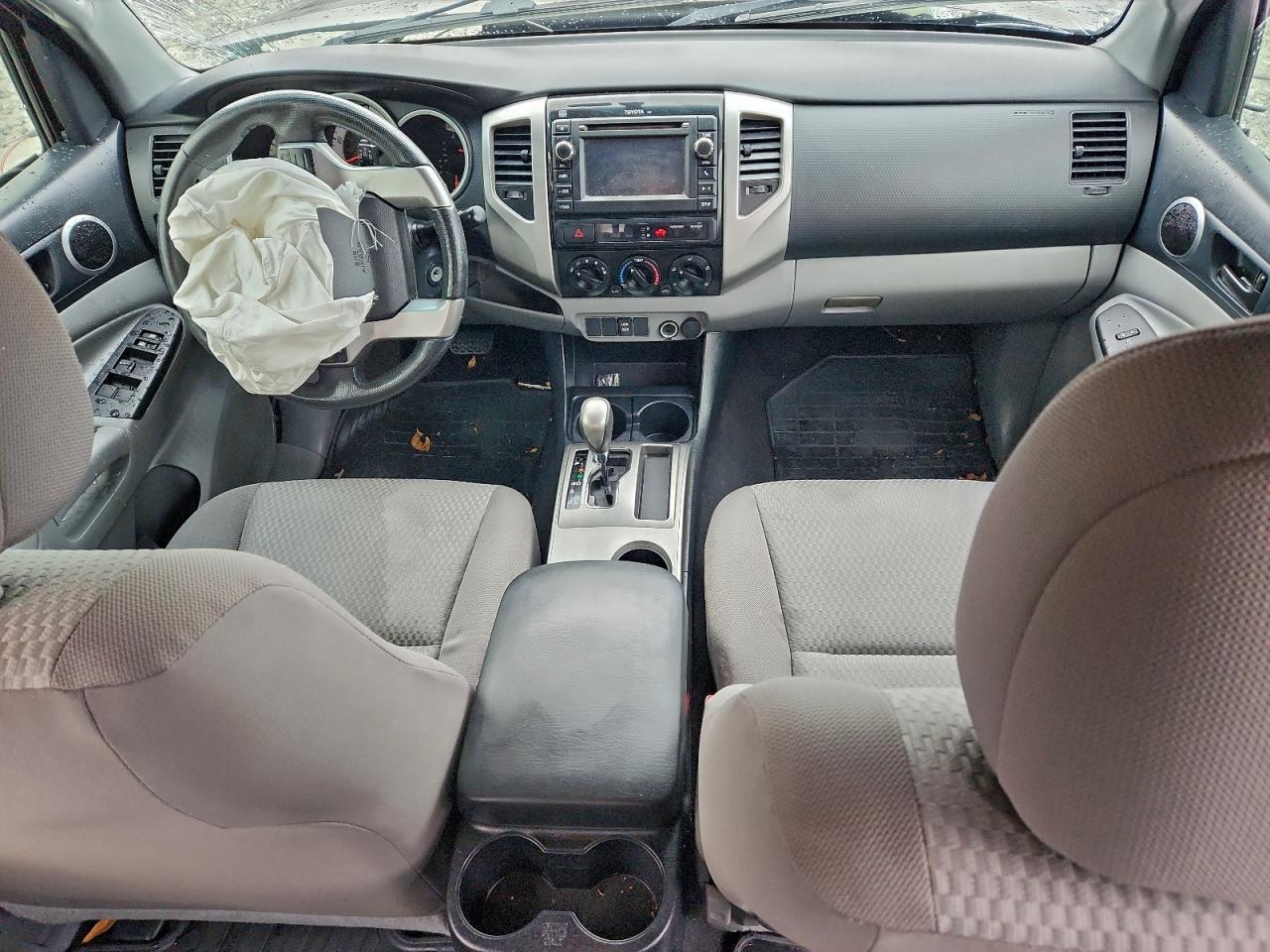 Toyota Tacoma Double Cab Prerunner Image 5