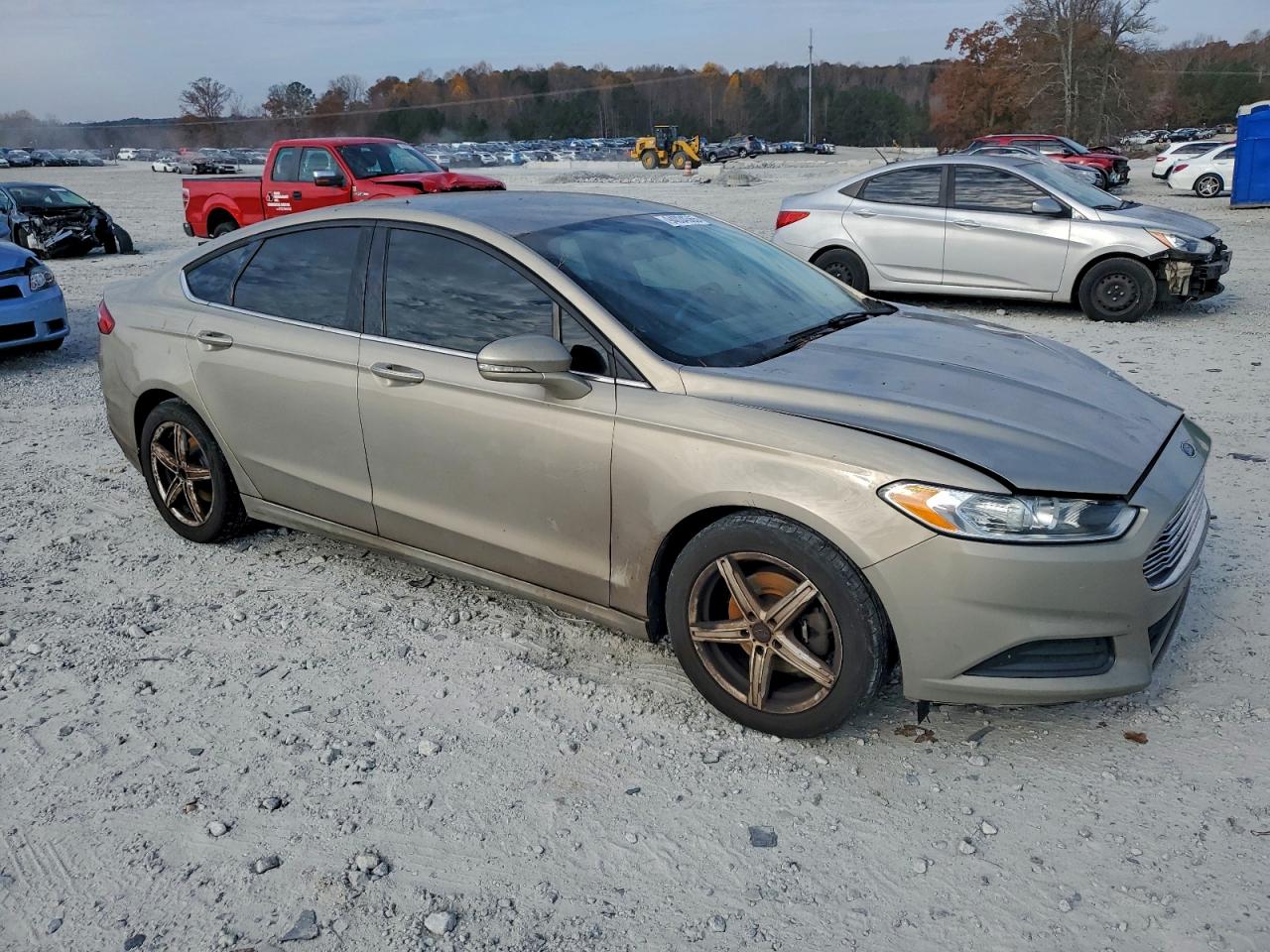 Ford Fusion Se Image 2