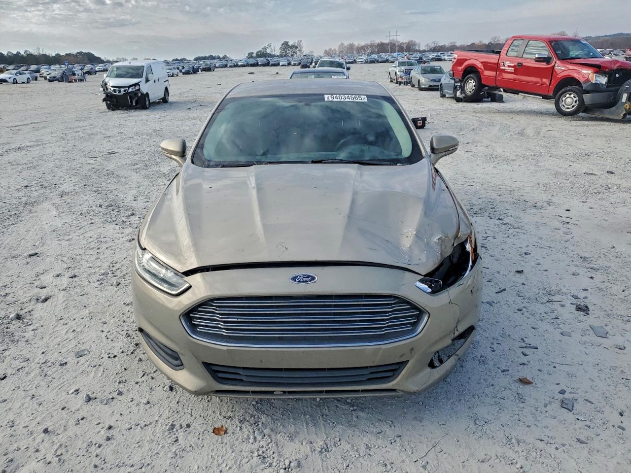 Ford Fusion Se Image 3