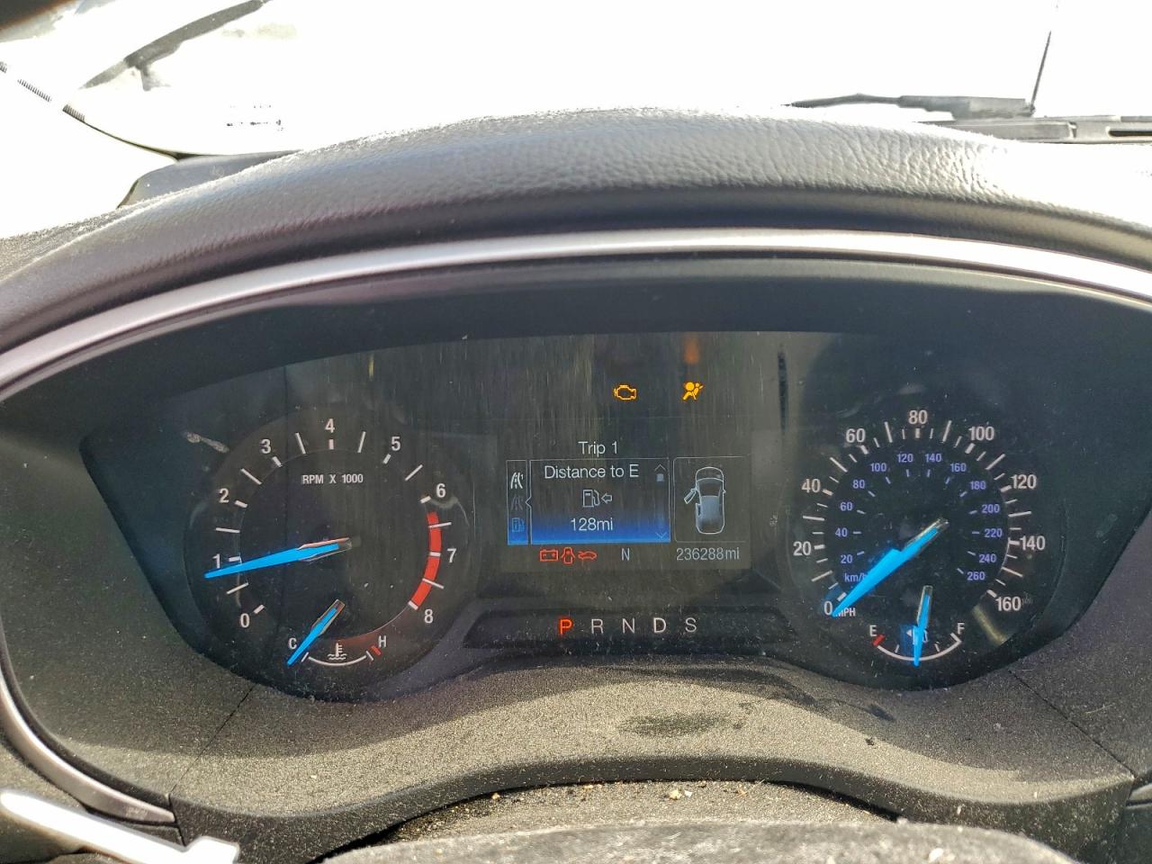 Ford Fusion Se Image 8