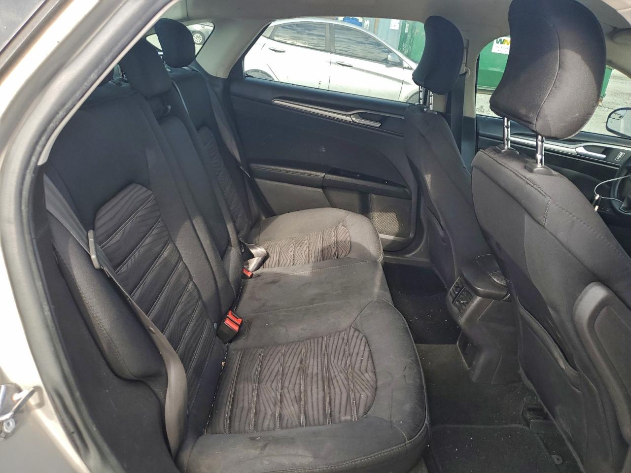 Ford Fusion Se Image 10