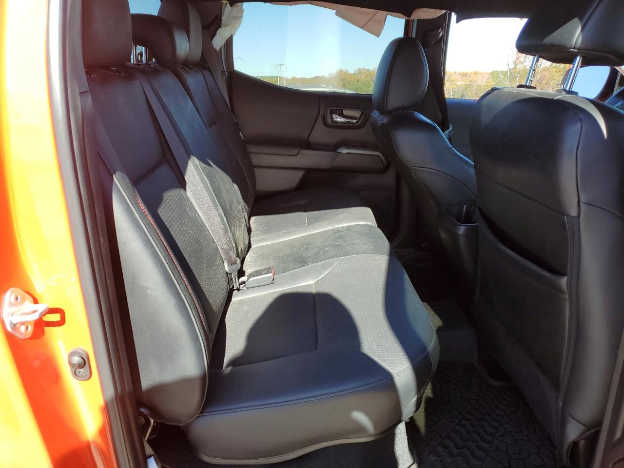 Toyota Tacoma Double Cab Image 8