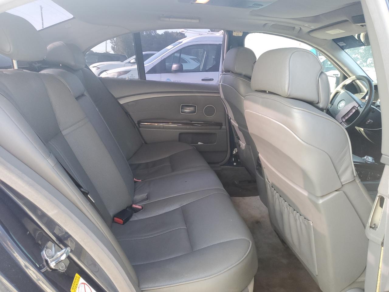 BMW 7 Series I Image 12