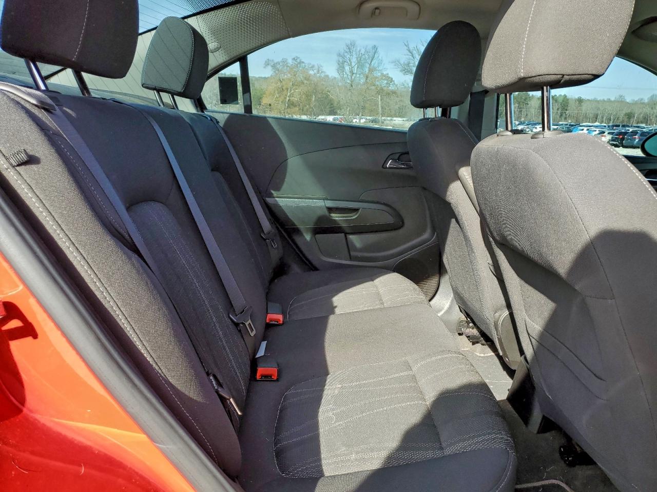 Chevrolet Sonic Lt Image 9