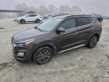  Salvage Hyundai TUCSON