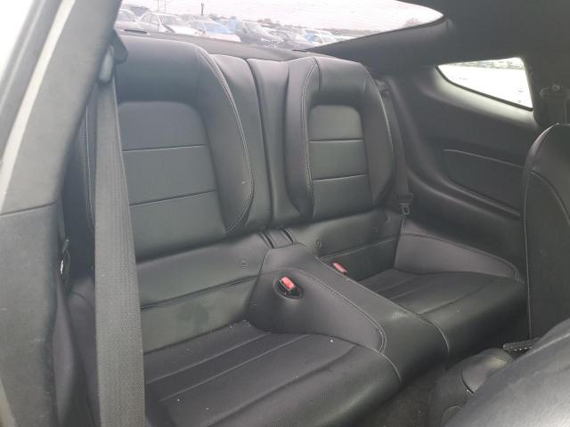 Ford Mustang Image 10