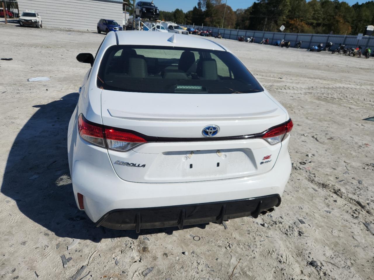 Toyota Corolla Le Image 2