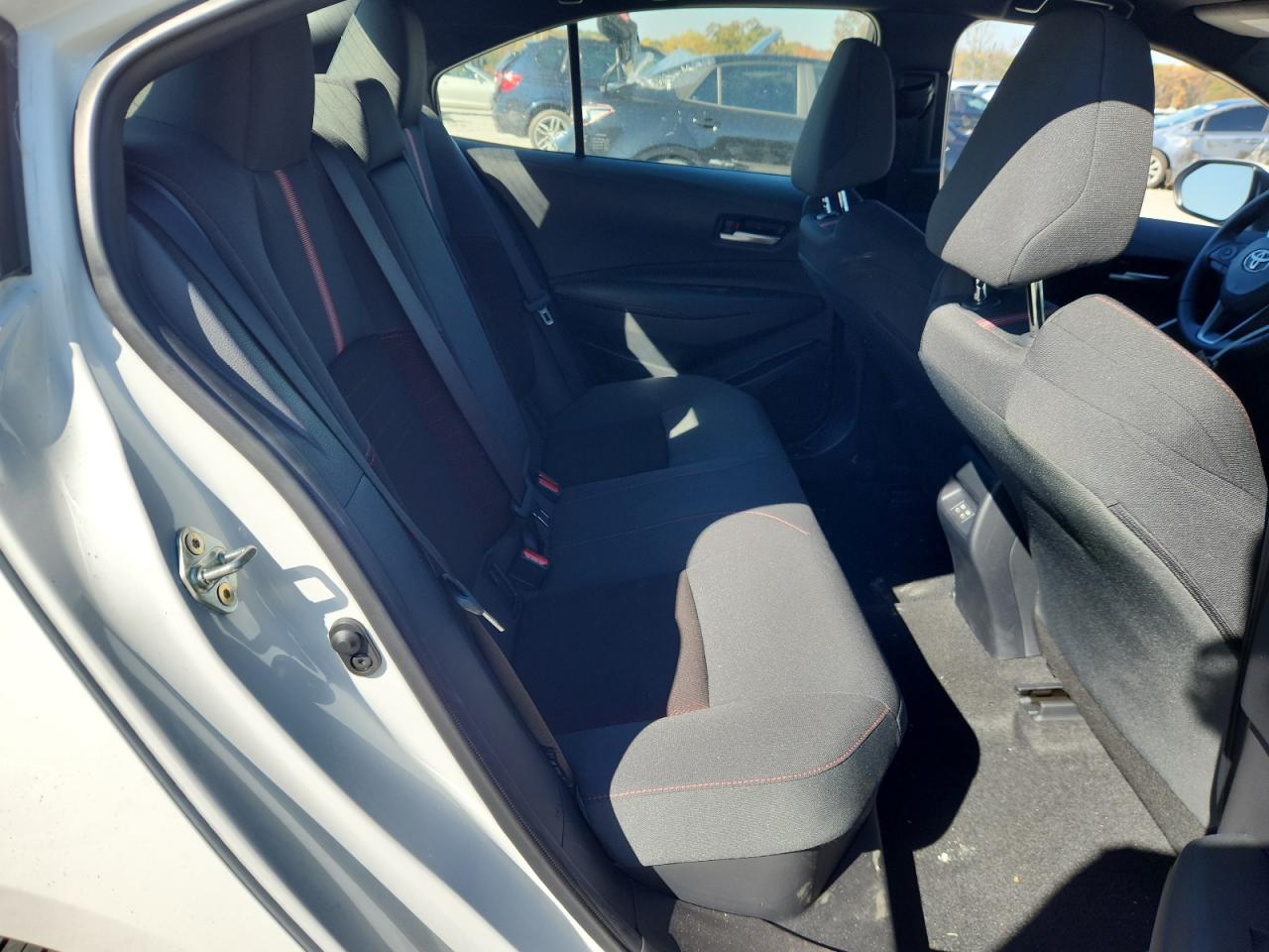 Toyota Corolla Le Image 10