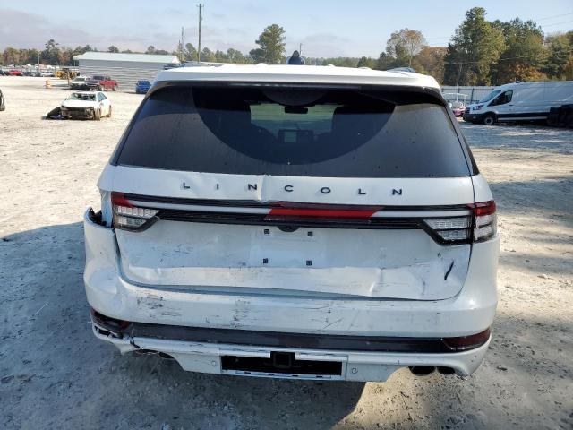 Lincoln Aviator Black Label Image 13